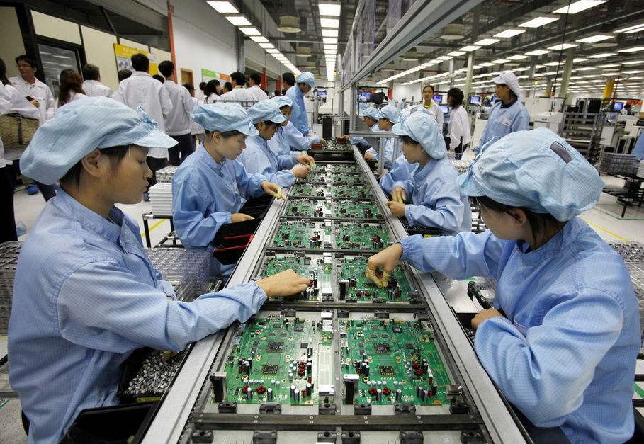 听说在工厂流水线上班,久而久之人会变呆?
